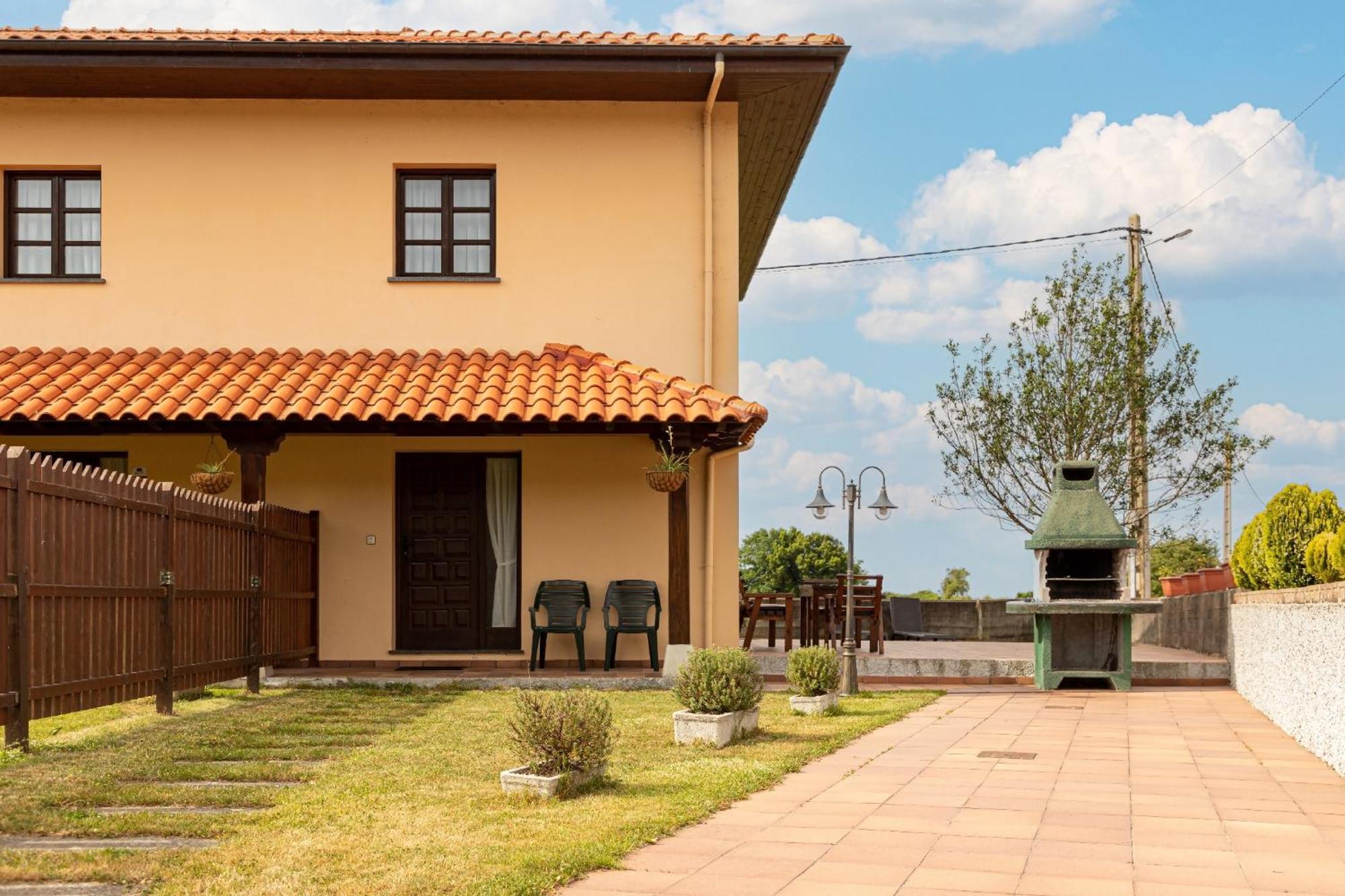 Apartamentos El Acebo Naves  Bagian luar foto