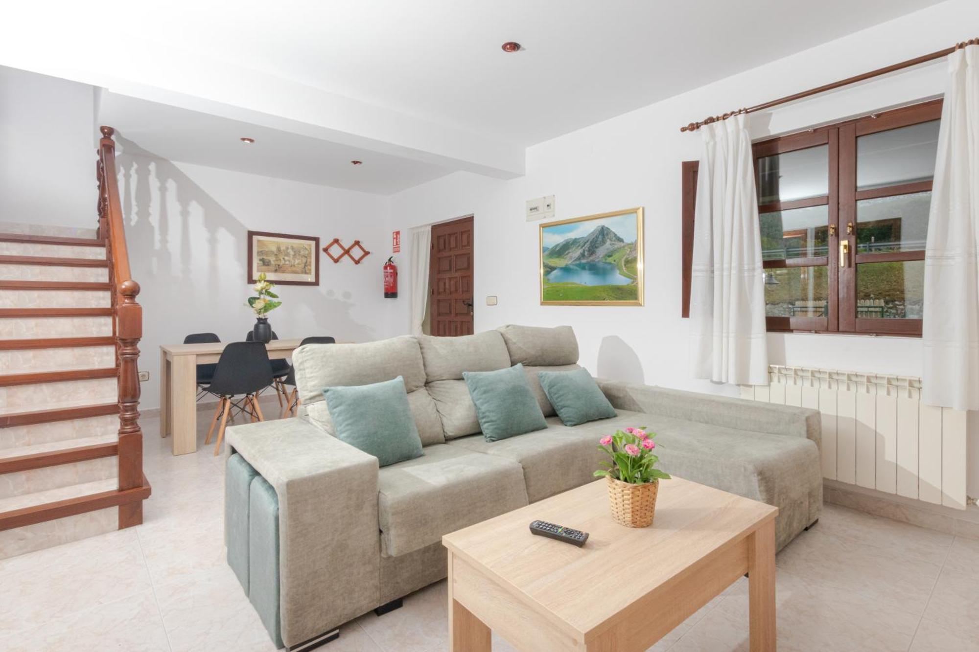 Apartamentos El Acebo Naves  Ruang foto