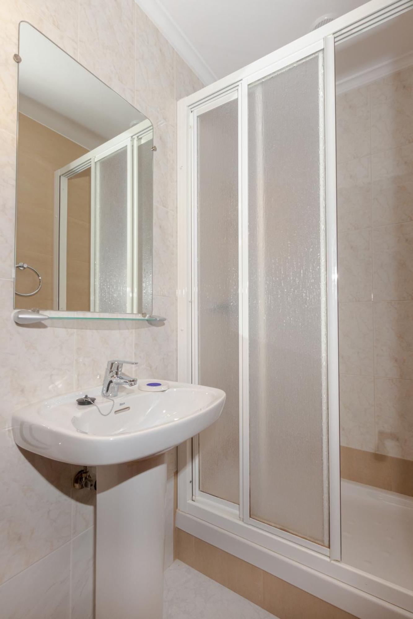Apartamentos El Acebo Naves  Ruang foto